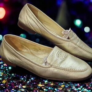 CHANEL Metallic Gold, Hard To Find , Flats With CC Logo On Front  Size 37.5 EU